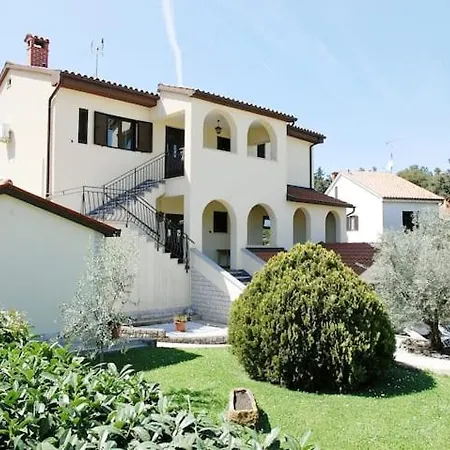 Charming Apartment *